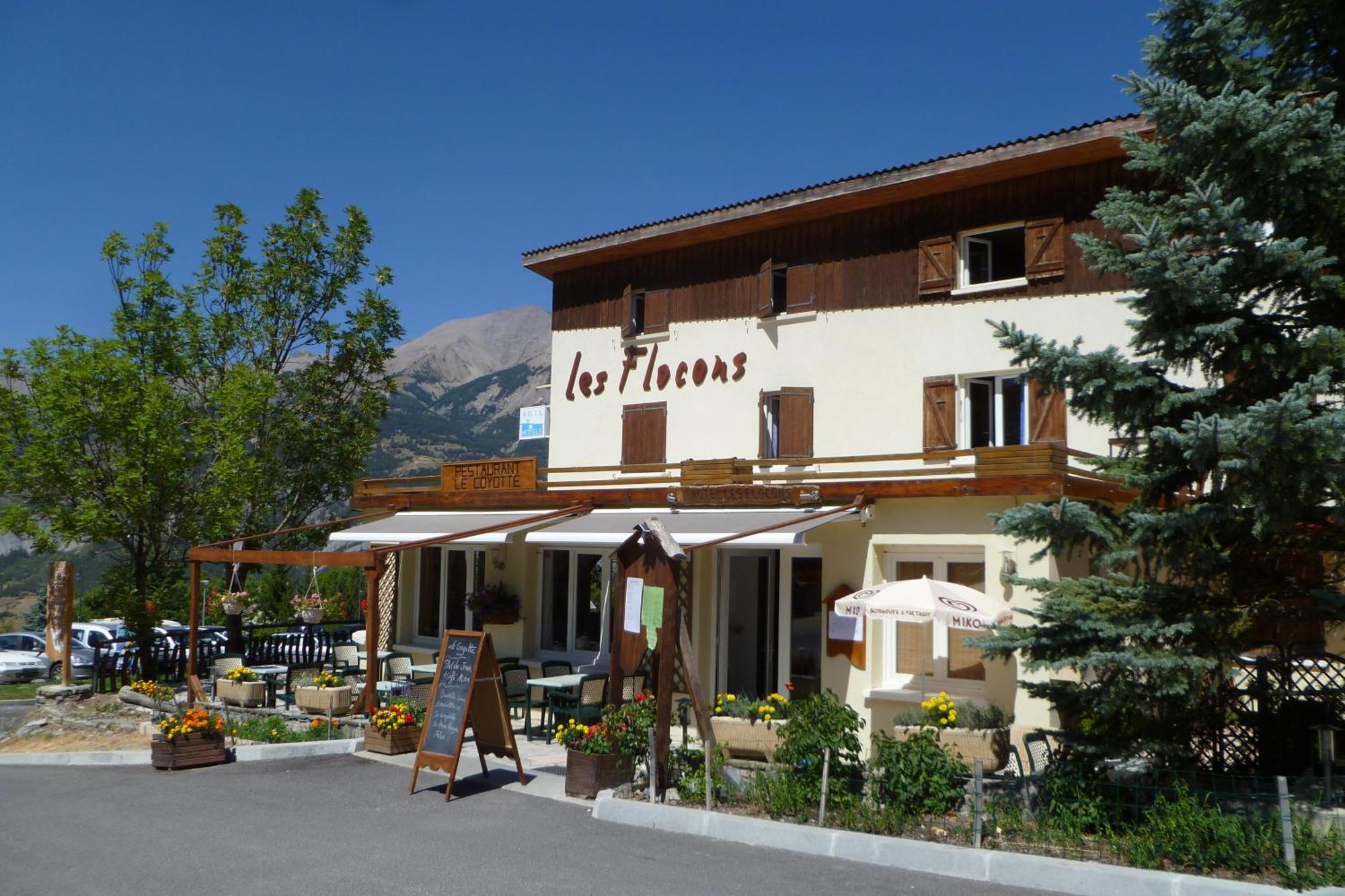 Hotel Les Flocons Le Sauze Exterior foto